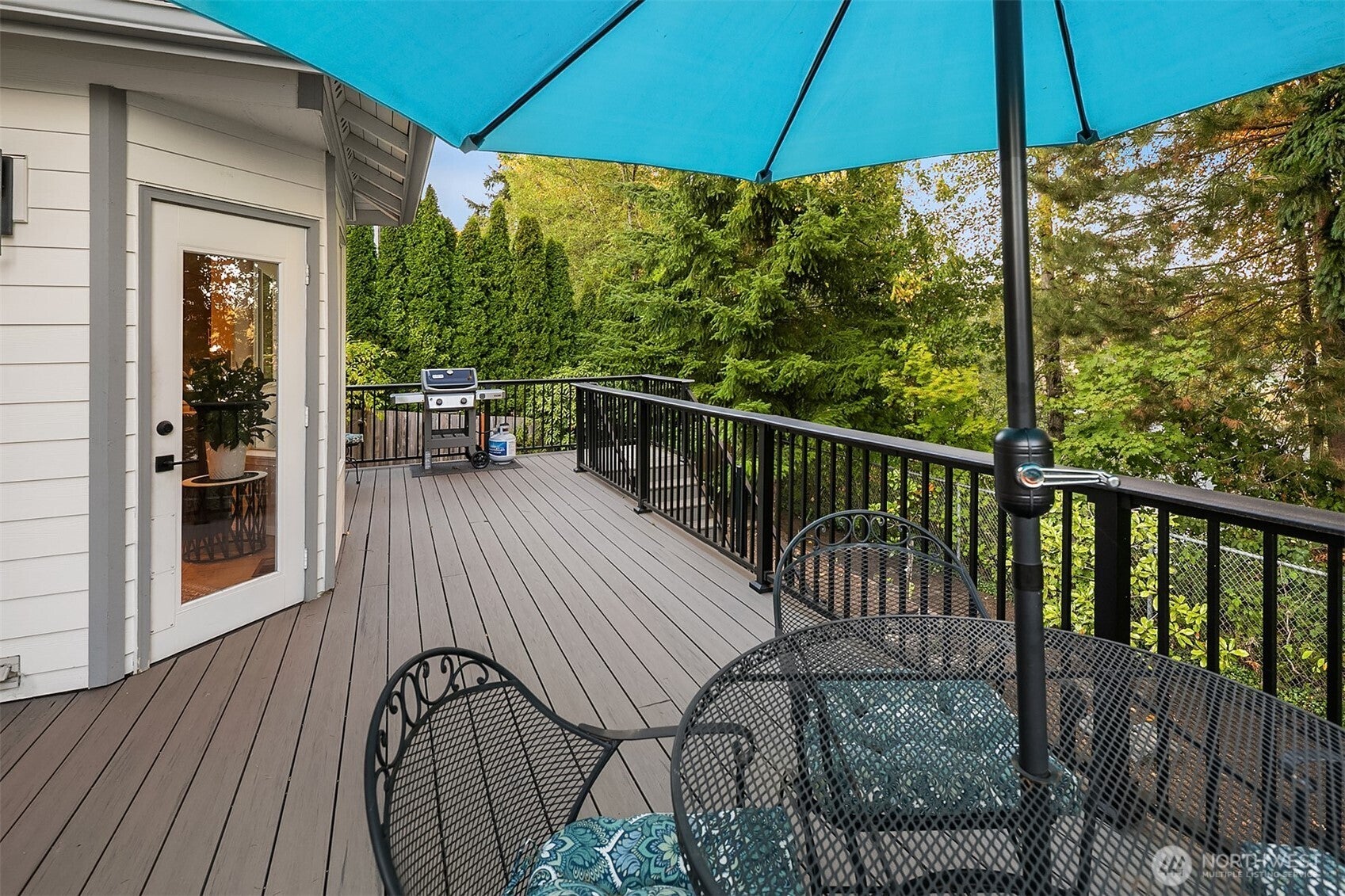 Woodinville, Washington, 98072, United States, 3 Bedrooms Bedrooms, ,3 BathroomsBathrooms,Residential,Active,1945838