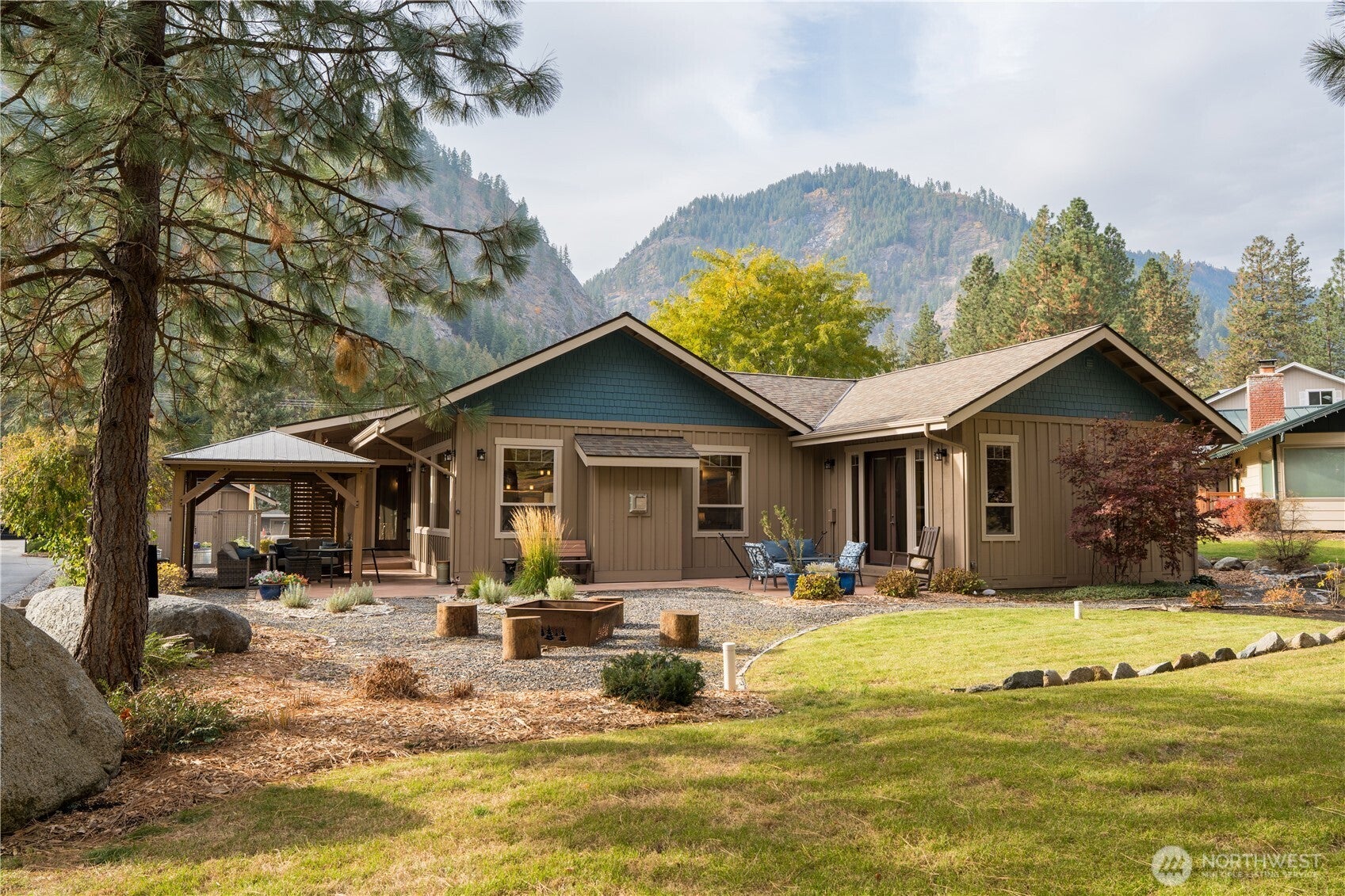 Leavenworth, Washington, 98826, United States, 3 Bedrooms Bedrooms, ,2 BathroomsBathrooms,Residential,Active,1969776