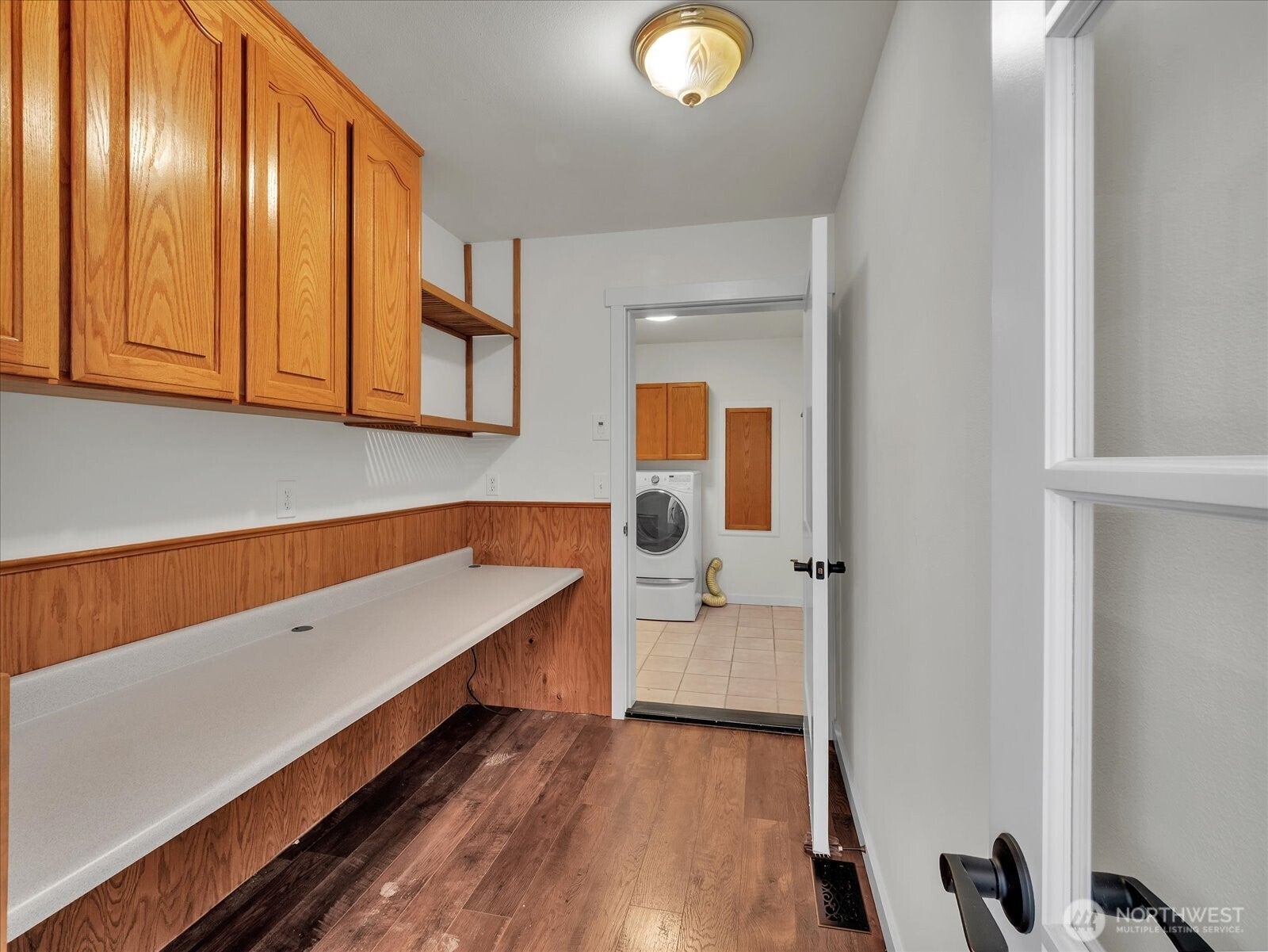 Mukilteo, Washington, 98275, United States, 5 Bedrooms Bedrooms, ,4 BathroomsBathrooms,Residential,Active,1943790