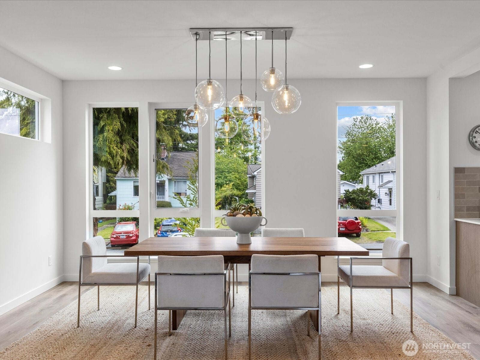 Seattle, Washington, 98117, United States, 4 Bedrooms Bedrooms, ,4 BathroomsBathrooms,Residential,Active,1996304