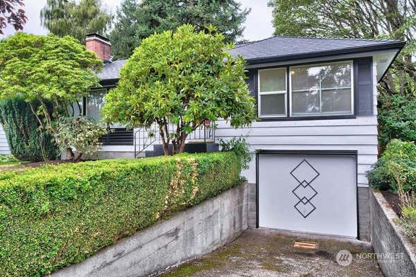 8239 40TH AVE NE, SEATTLE, WA 98115, photo 4 of 33