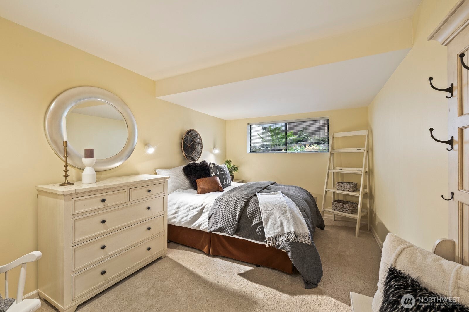 Redmond, Washington, 98052, United States, 4 Bedrooms Bedrooms, ,4 BathroomsBathrooms,Residential,Active,1989771