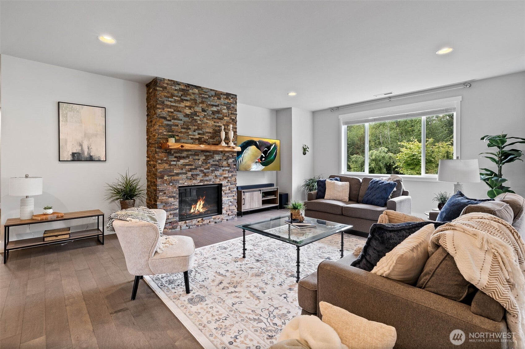 Monroe, Washington, 98272, United States, 4 Bedrooms Bedrooms, ,3 BathroomsBathrooms,Residential,Active,1909604