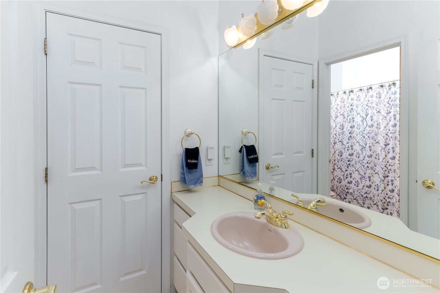 Sequim, Washington, 98382, United States, 2 Bedrooms Bedrooms, ,2 BathroomsBathrooms,Residential,Active,1967307