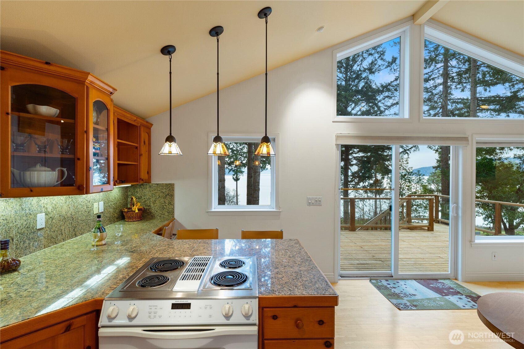 Oak Harbor, Washington, 98277, United States, 3 Bedrooms Bedrooms, ,2 BathroomsBathrooms,Residential,Active,2017073