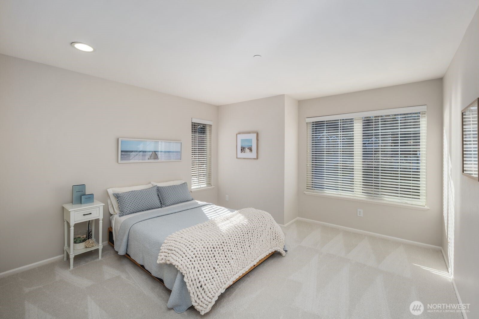 Mill Creek, Washington, 98012, United States, 4 Bedrooms Bedrooms, ,4 BathroomsBathrooms,Residential,Active,2017884