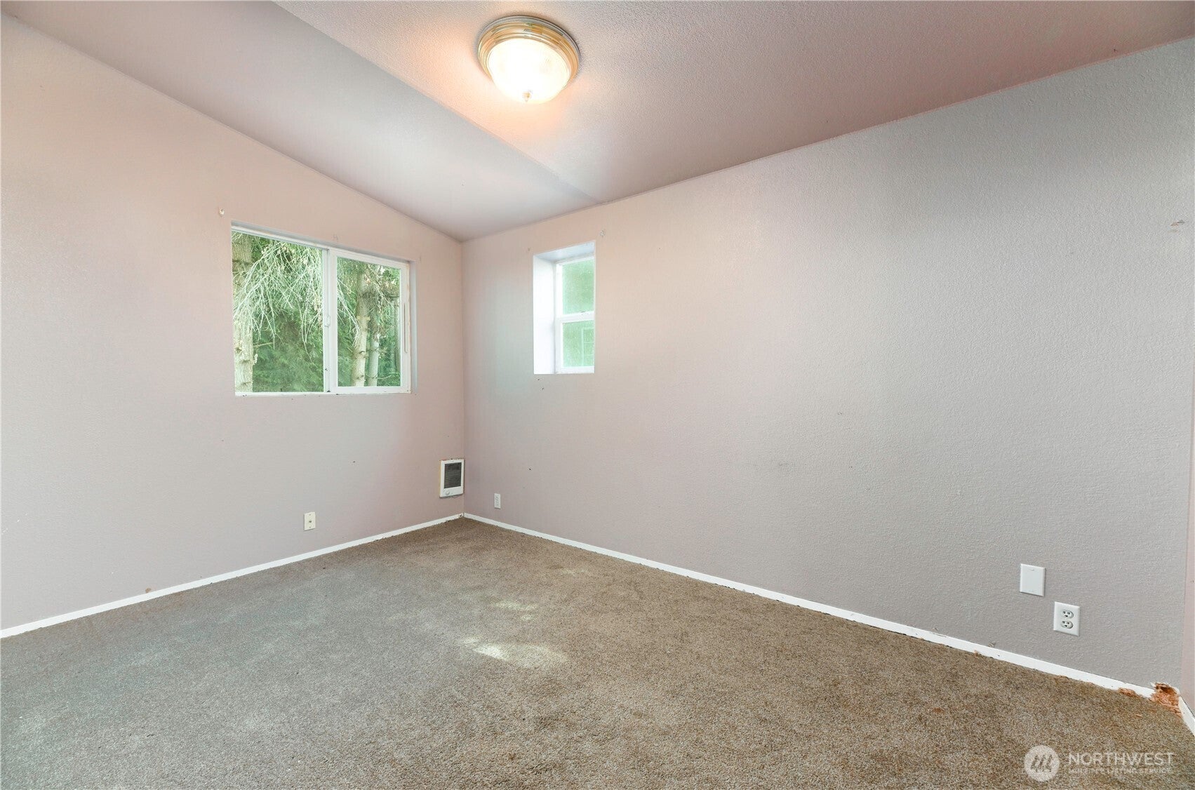Snohomish, Washington, 98290, United States, 4 Bedrooms Bedrooms, ,2 BathroomsBathrooms,Residential,Active,1849487