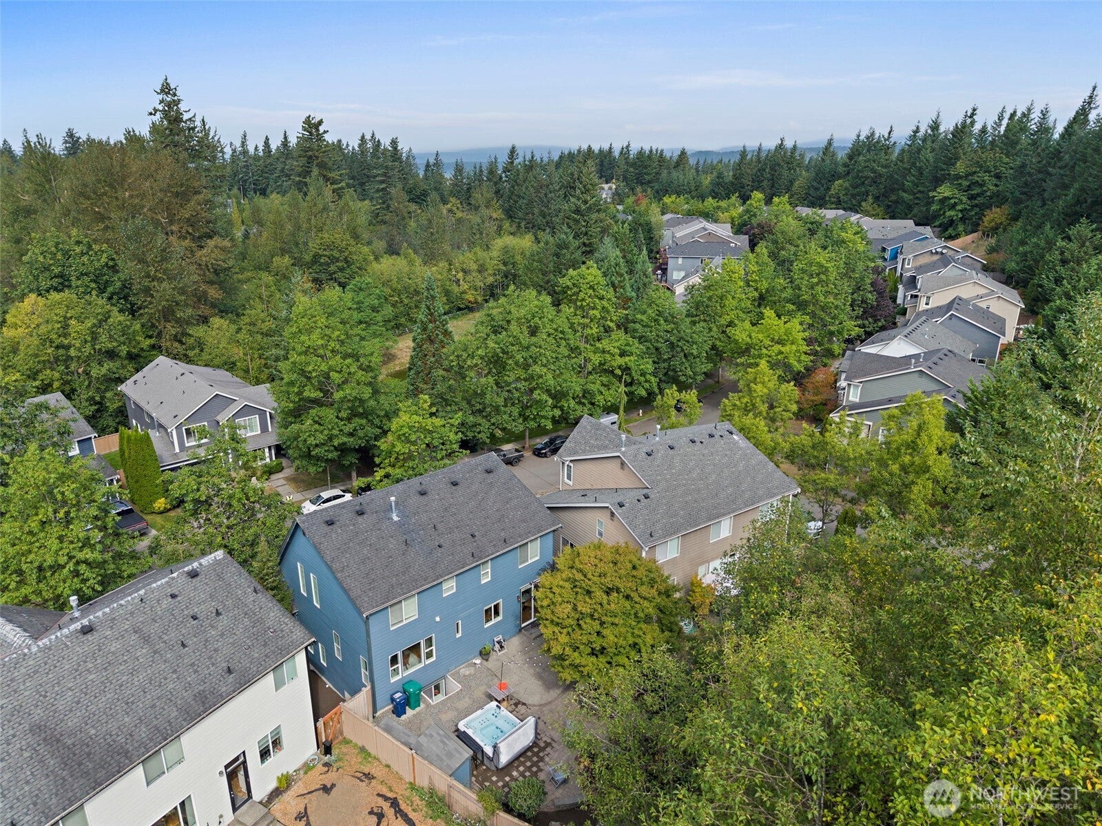 Snoqualmie, Washington, 98065, United States, 4 Bedrooms Bedrooms, ,4 BathroomsBathrooms,Residential,Active,1943832