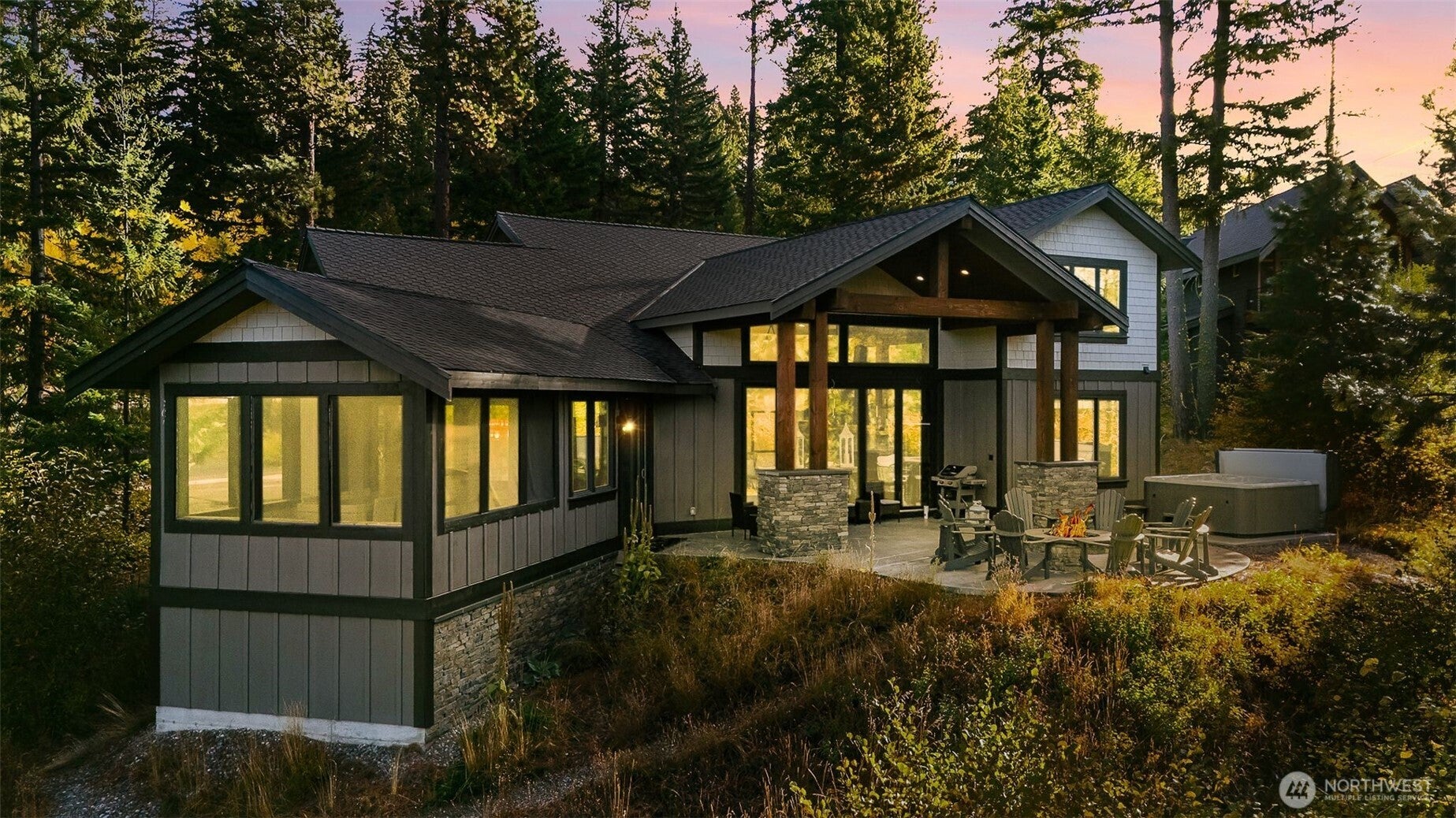 Cle Elum, Washington, 98922, United States, 4 Bedrooms Bedrooms, ,5 BathroomsBathrooms,Residential,Active,1965788