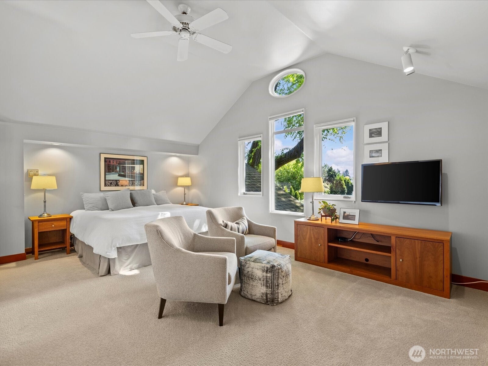 Kirkland, Washington, 98033, United States, ,3 BathroomsBathrooms,Residential,Pending,1852749