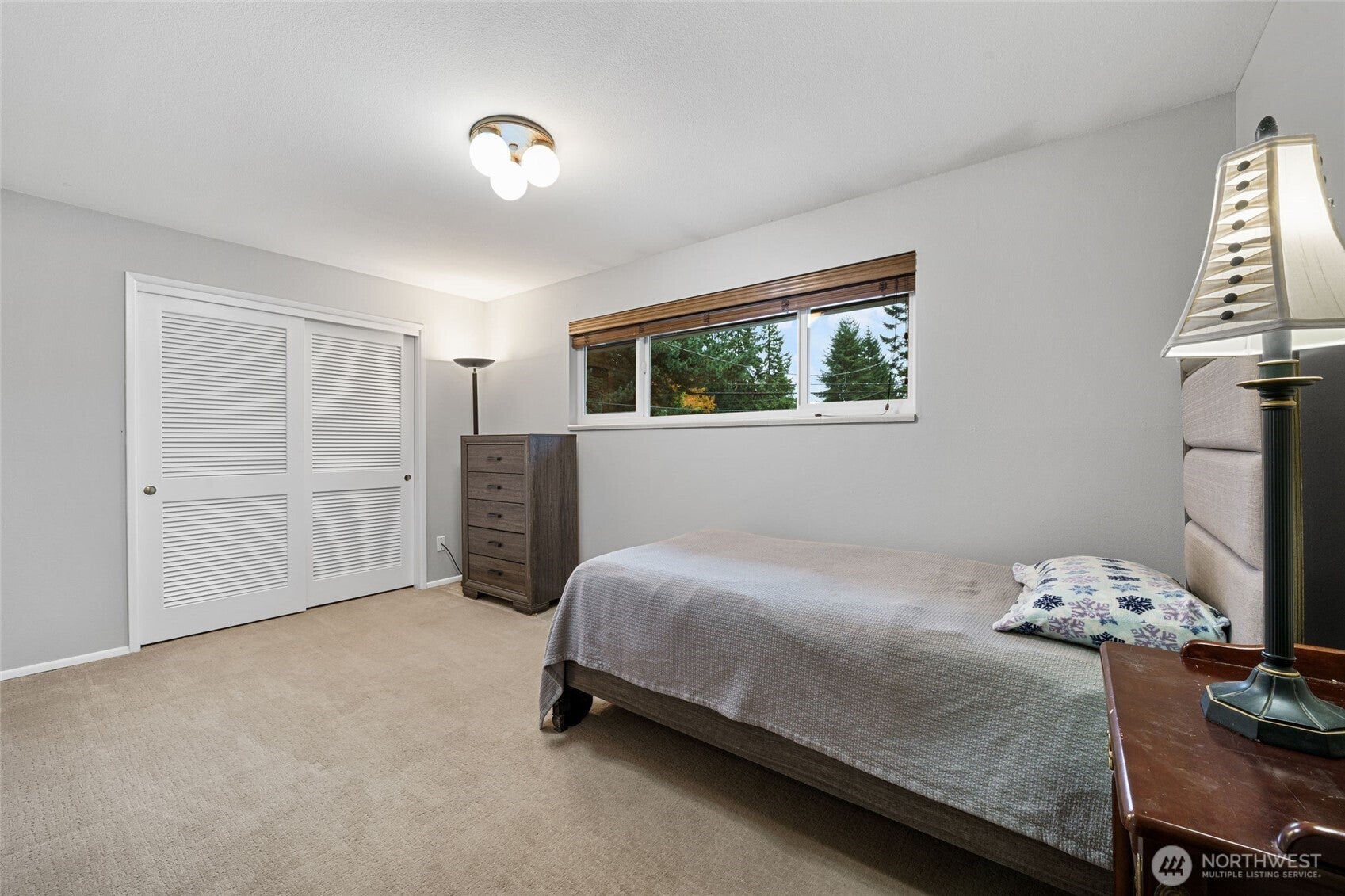 Lynnwood, Washington, 98087, United States, 3 Bedrooms Bedrooms, ,3 BathroomsBathrooms,Residential,Active,1987204