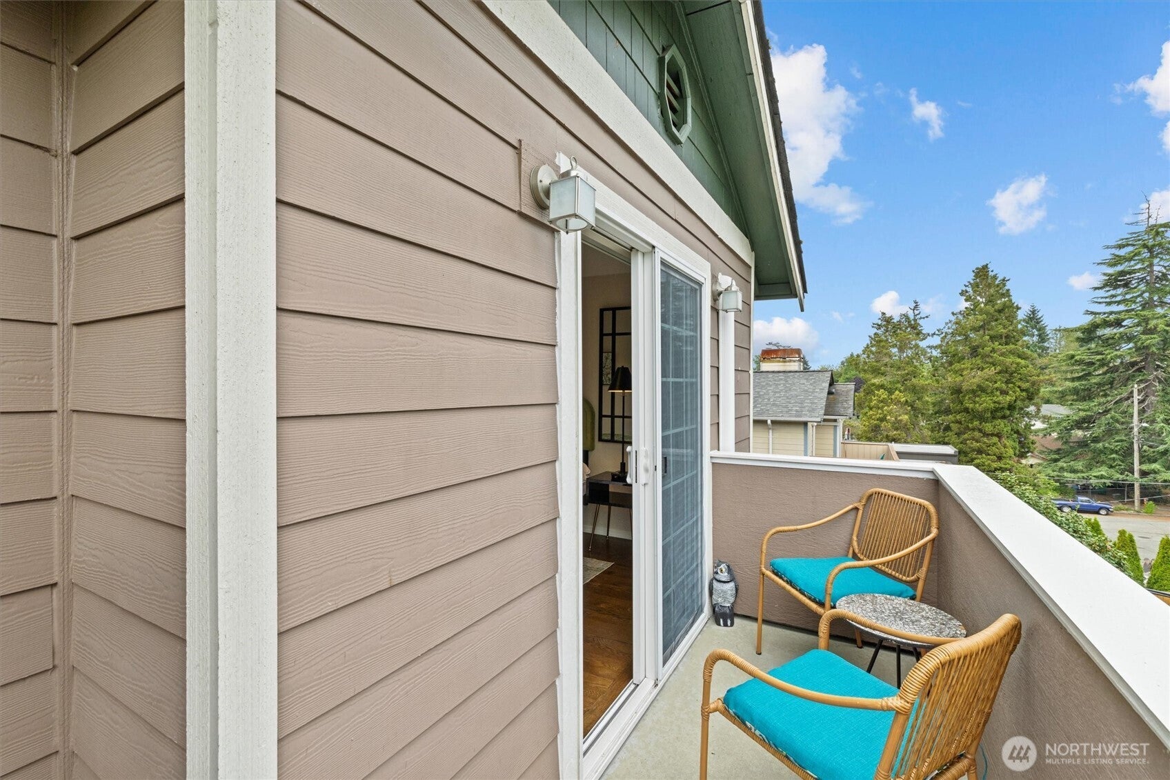 Seattle, Washington, 98118, United States, 4 Bedrooms Bedrooms, ,4 BathroomsBathrooms,Residential,Active,1941394