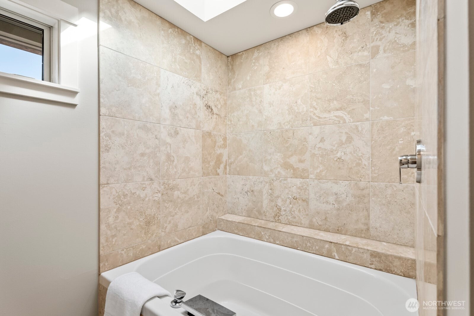 Seattle, Washington, 98136, United States, 4 Bedrooms Bedrooms, ,4 BathroomsBathrooms,Residential,Active,1945253