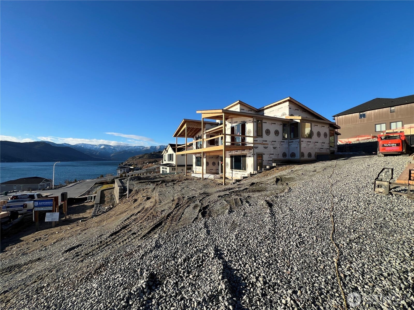 Chelan, Washington, 98816, United States, 5 Bedrooms Bedrooms, ,5 BathroomsBathrooms,Residential,Active,2007254