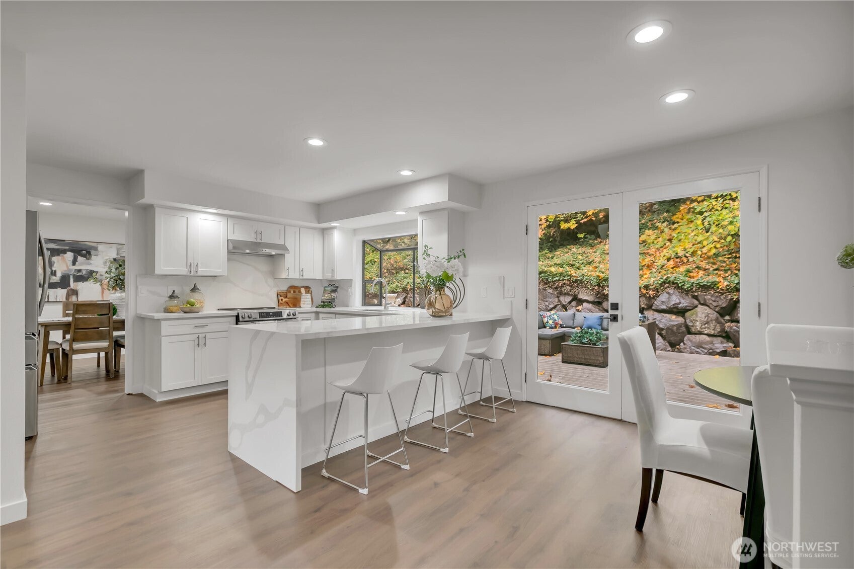 Bellevue, Washington, 98005, United States, 4 Bedrooms Bedrooms, ,3 BathroomsBathrooms,Residential,Active,1988415