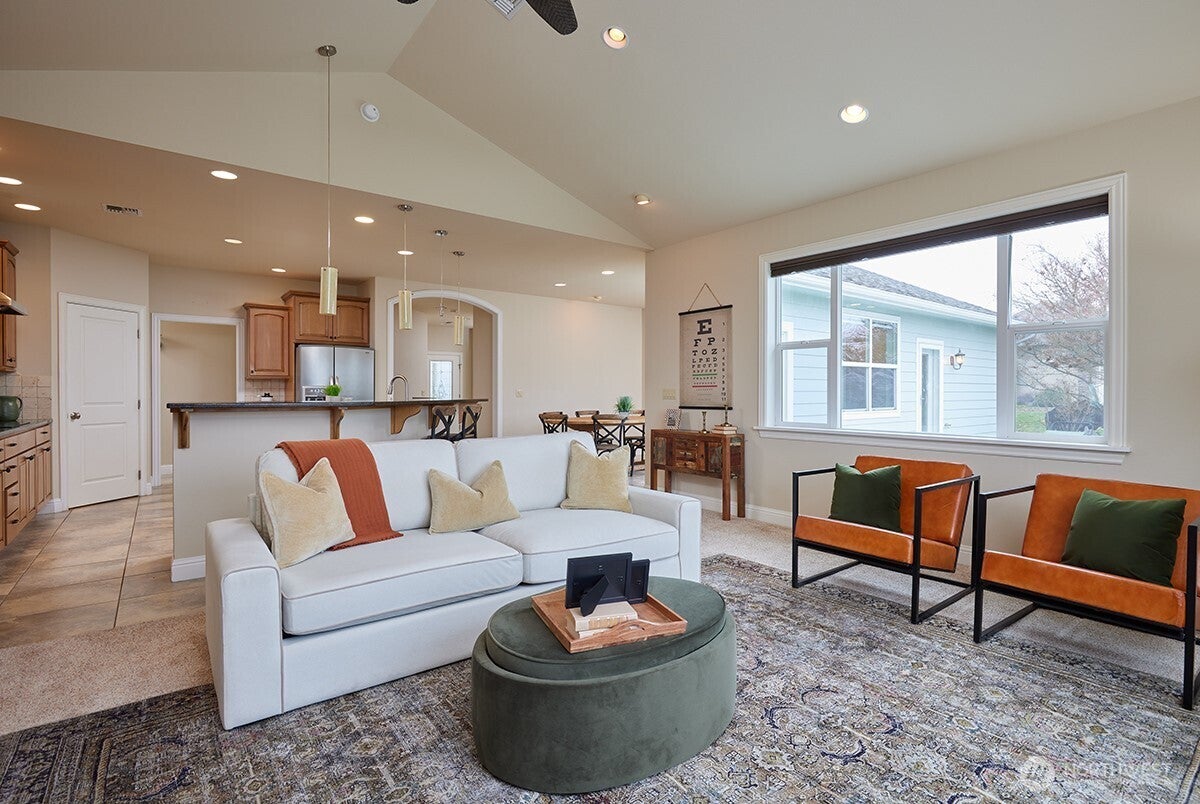 Walla Walla, Washington, 99362, United States, 5 Bedrooms Bedrooms, ,4 BathroomsBathrooms,Residential,Active,2001360