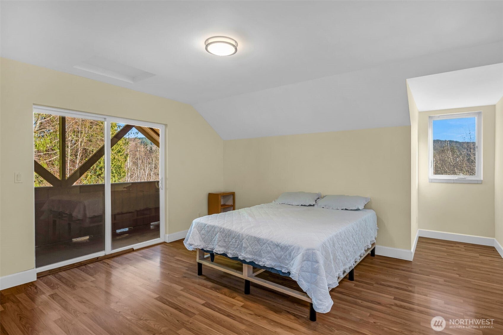 Mount Vernon, Washington, 98274, United States, 4 Bedrooms Bedrooms, ,3 BathroomsBathrooms,Residential,Active,2010914