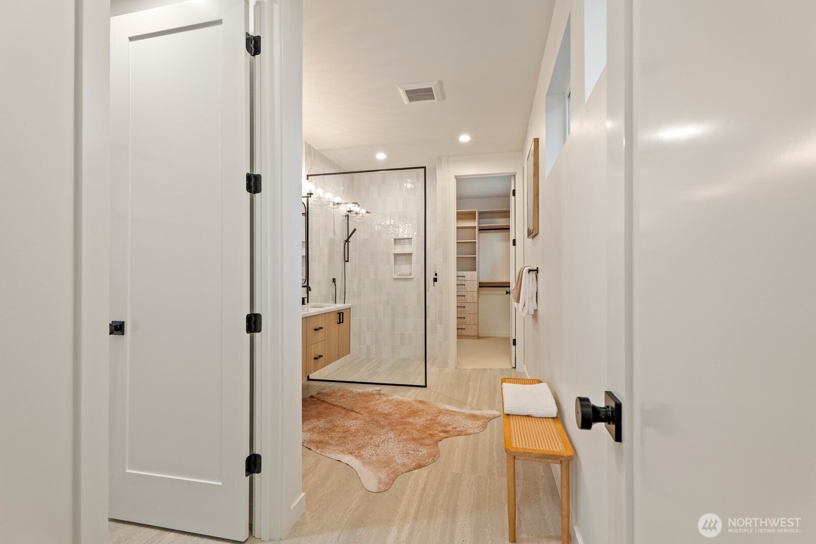 Seattle, Washington, 98116, United States, 3 Bedrooms Bedrooms, ,3 BathroomsBathrooms,Residential,Active,1942352