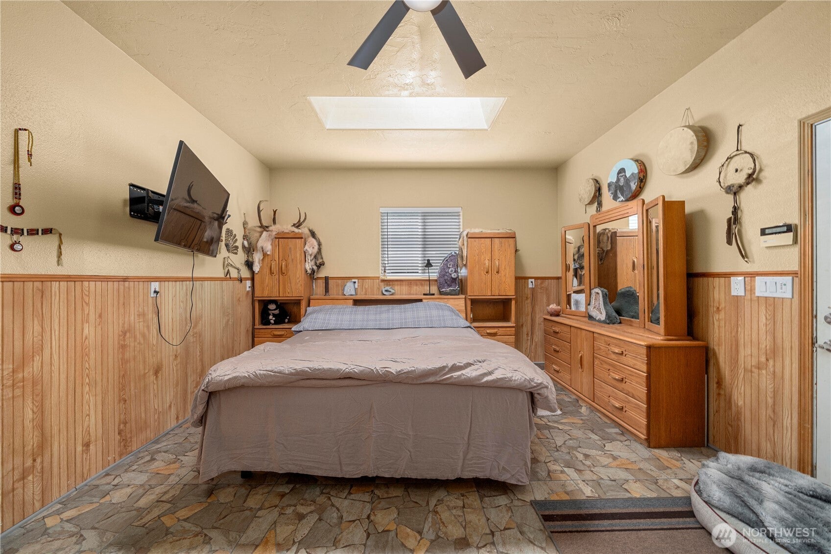 Shelton, Washington, 98584, United States, 5 Bedrooms Bedrooms, ,5 BathroomsBathrooms,Residential,Active,1877788