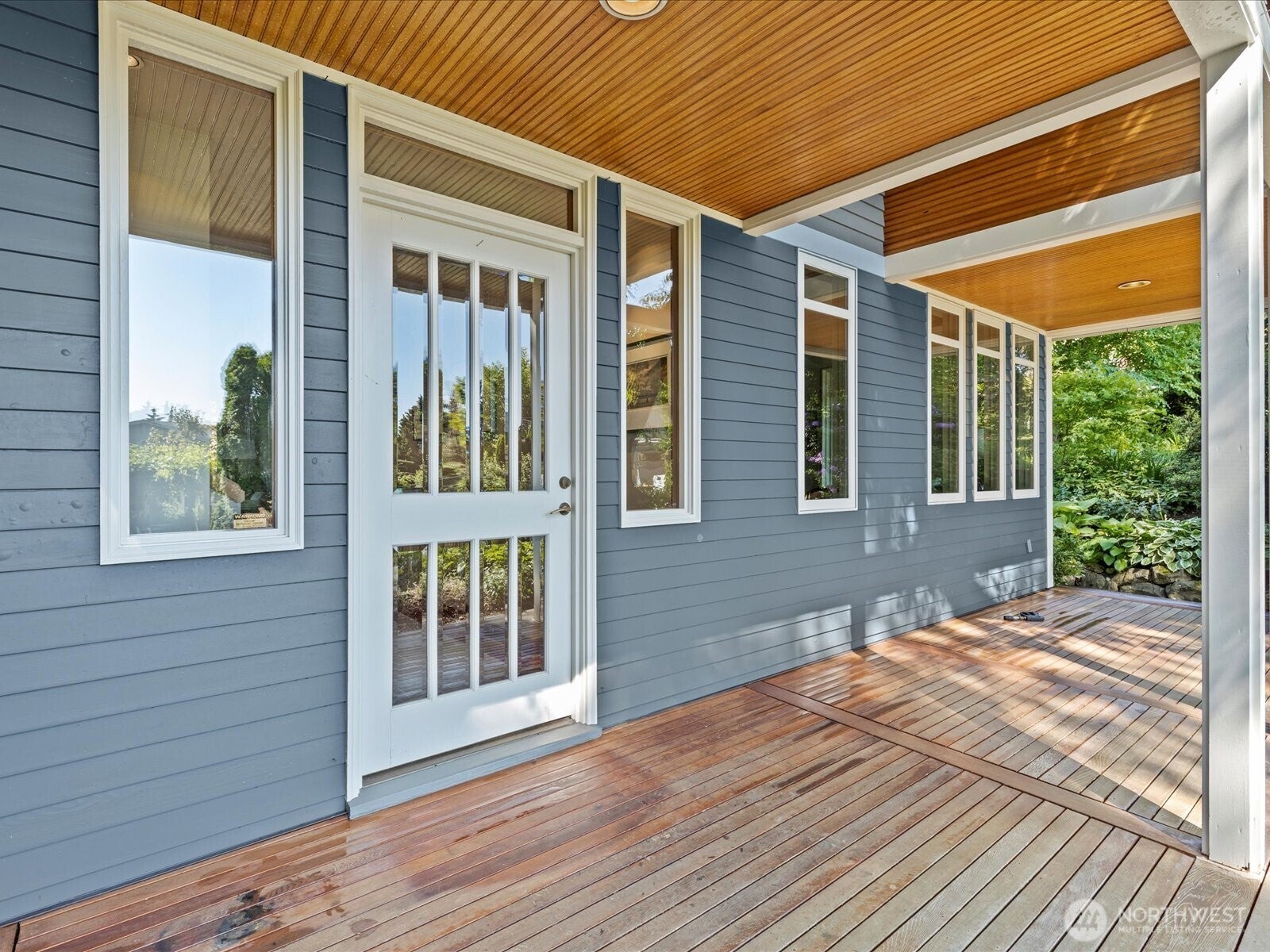 Kirkland, Washington, 98033, United States, ,3 BathroomsBathrooms,Residential,Pending,1852749