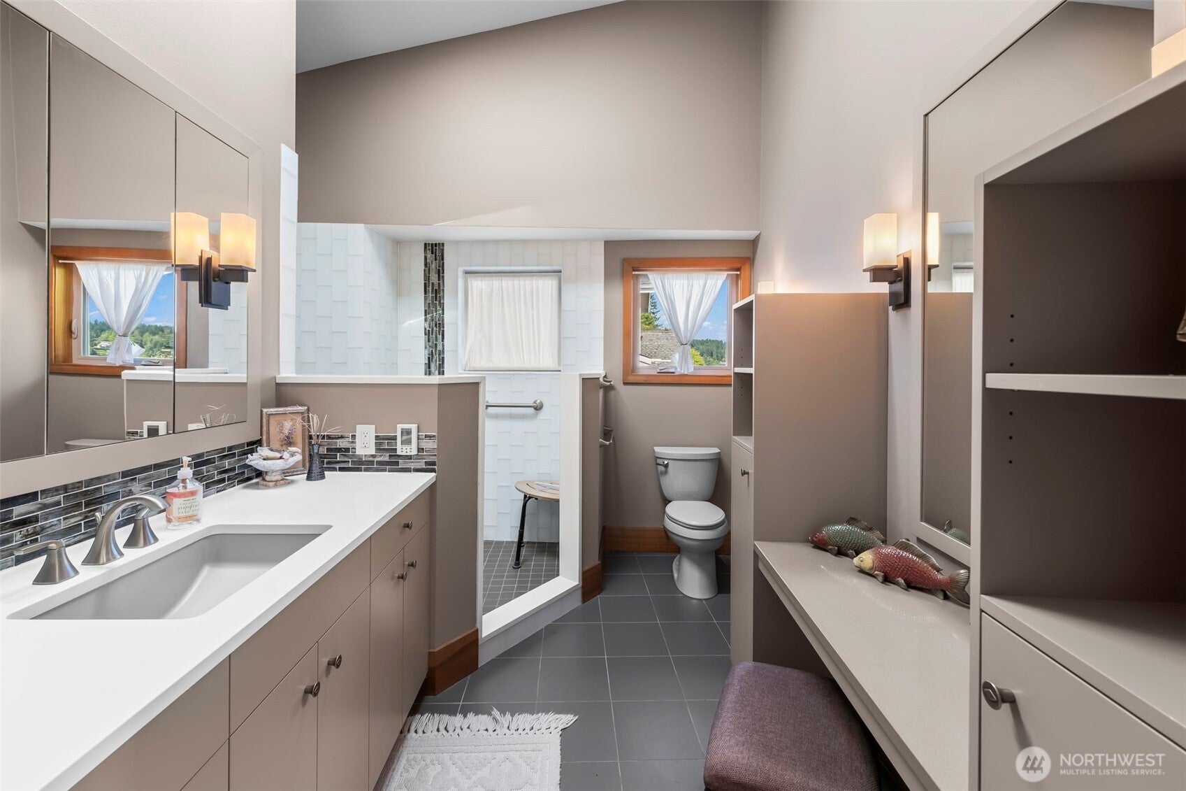 Gig Harbor, Washington, 98335, United States, 3 Bedrooms Bedrooms, ,5 BathroomsBathrooms,Residential,Active,1990030