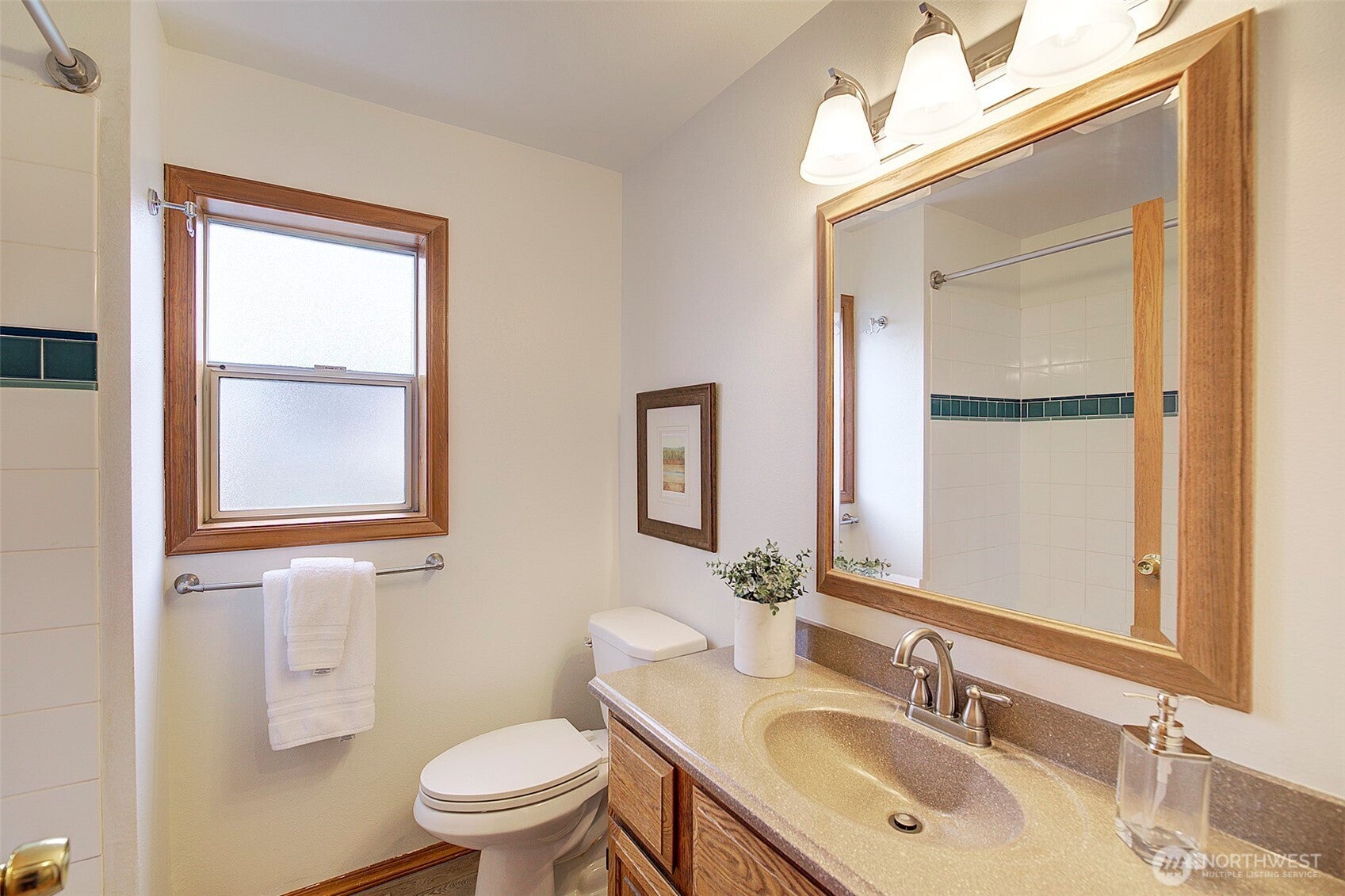 Sammamish, Washington, 98074, United States, 4 Bedrooms Bedrooms, ,4 BathroomsBathrooms,Residential,Active,1909838