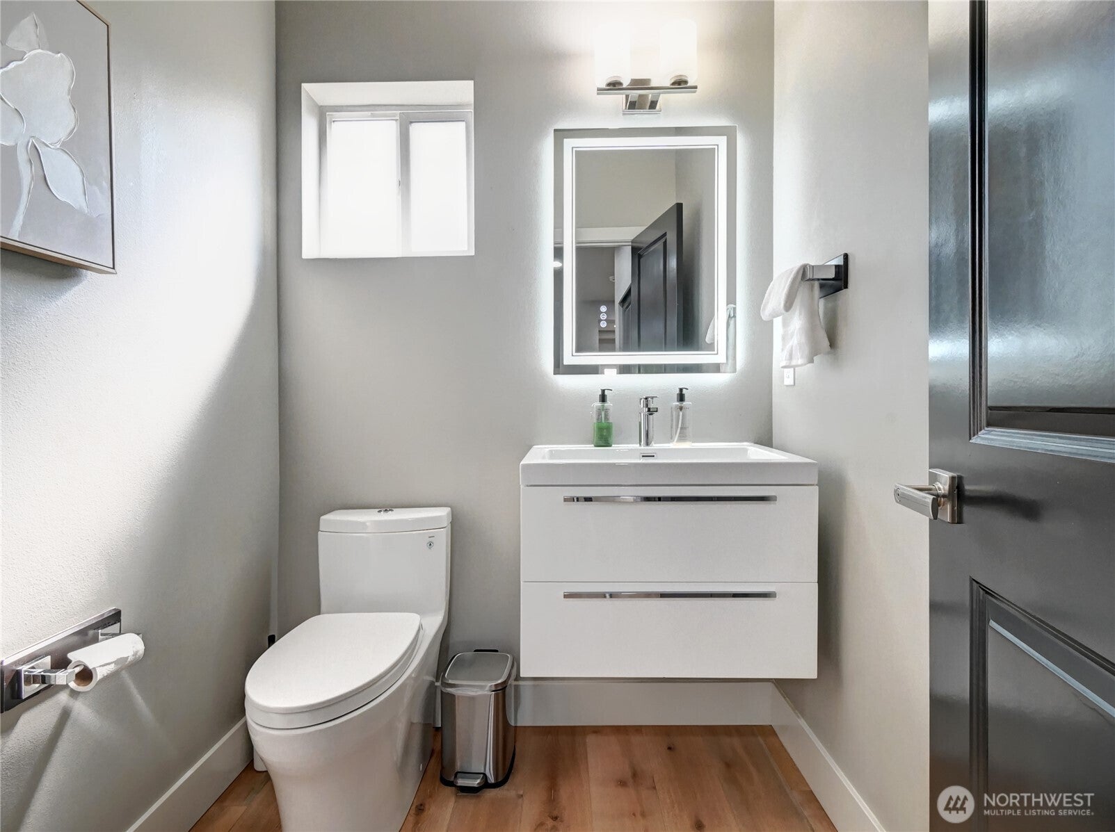 Bothell, Washington, 98012, United States, 4 Bedrooms Bedrooms, ,3 BathroomsBathrooms,Residential,Active,1905359