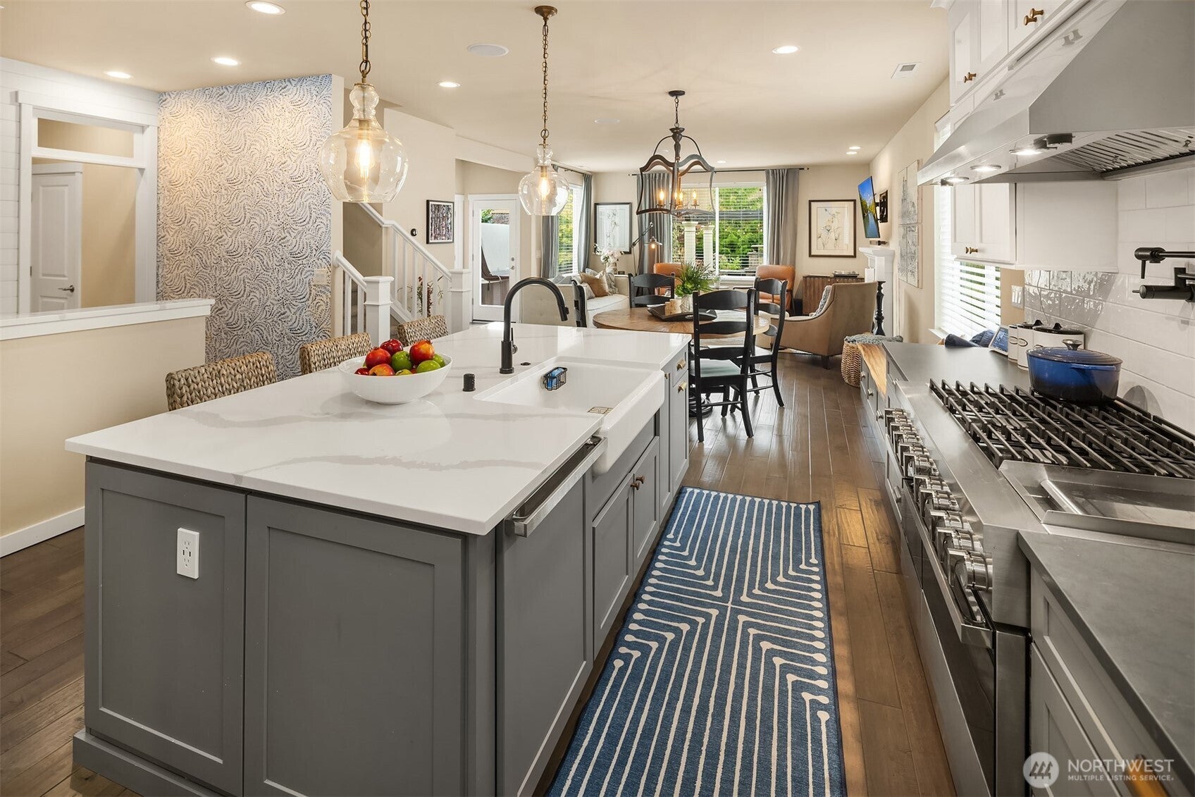 Snoqualmie, Washington, 98065, United States, 5 Bedrooms Bedrooms, ,3 BathroomsBathrooms,Residential,Active,1929447