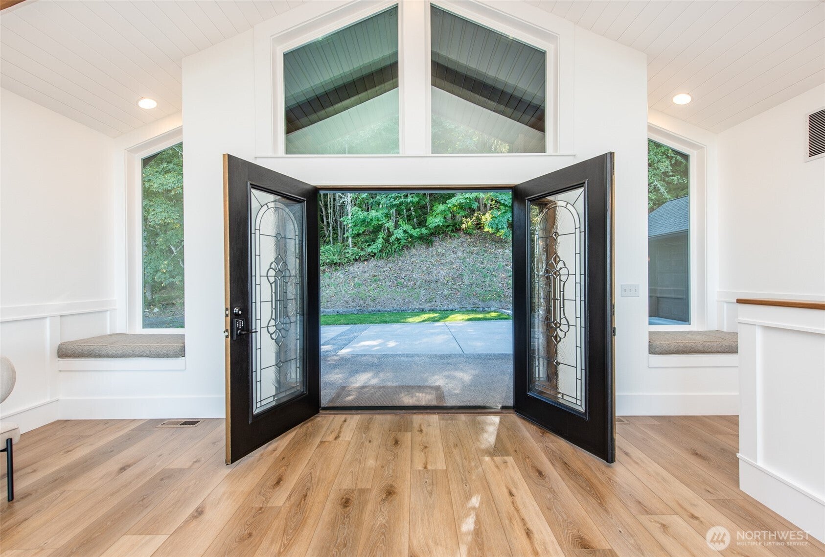 Sequim, Washington, 98382, United States, 3 Bedrooms Bedrooms, ,3 BathroomsBathrooms,Residential,Active,1960147