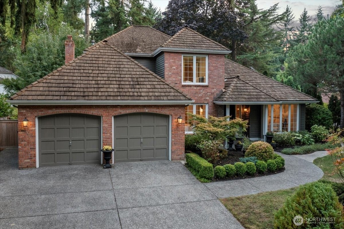 Redmond, Washington, 98052, United States, 4 Bedrooms Bedrooms, ,3 BathroomsBathrooms,Residential,Active,1953683