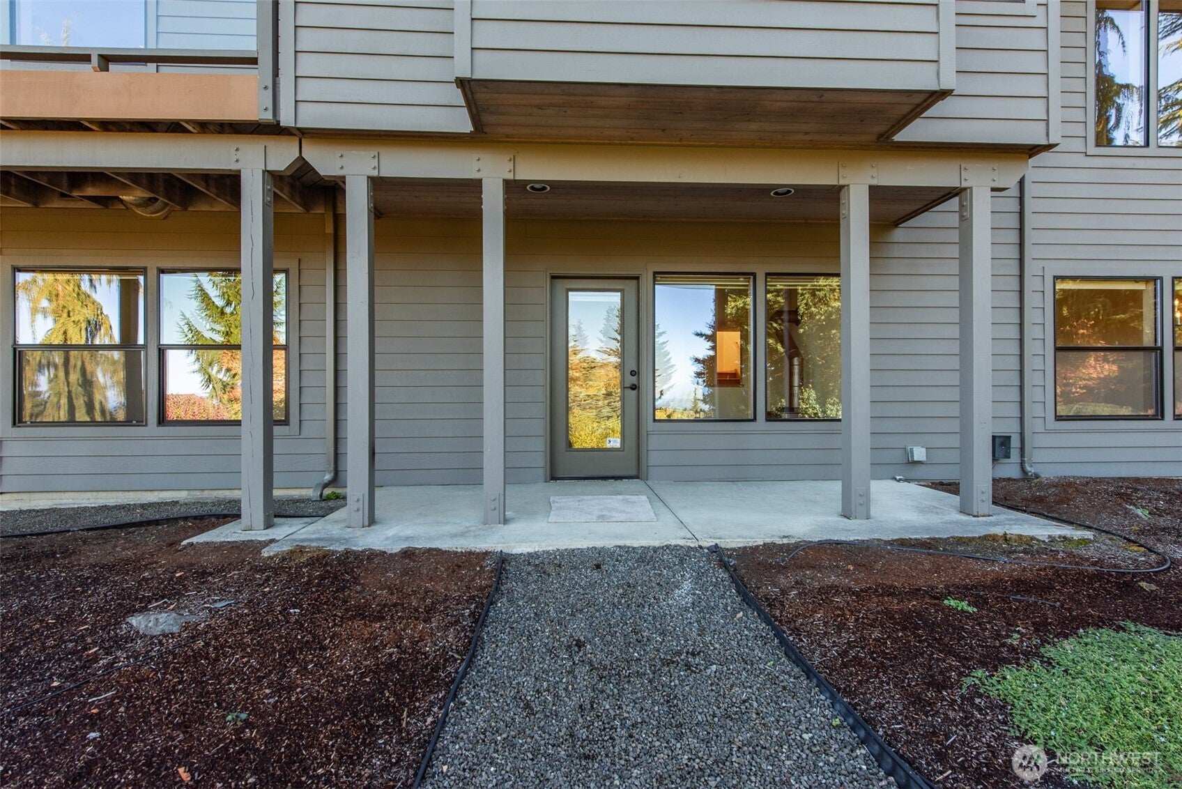 Sequim, Washington, 98382, United States, 3 Bedrooms Bedrooms, ,3 BathroomsBathrooms,Residential,Active,1968097