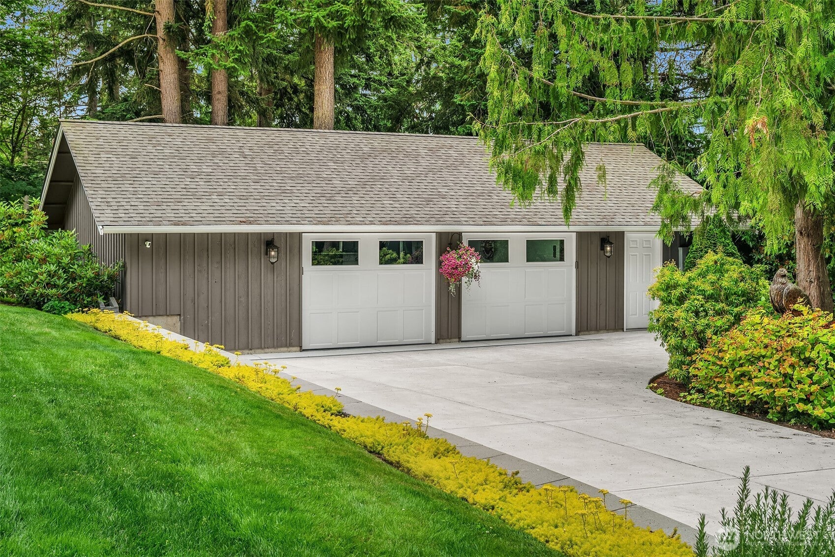 Camano Island, Washington, 98282, United States, 2 Bedrooms Bedrooms, ,2 BathroomsBathrooms,Residential,Active,1902927