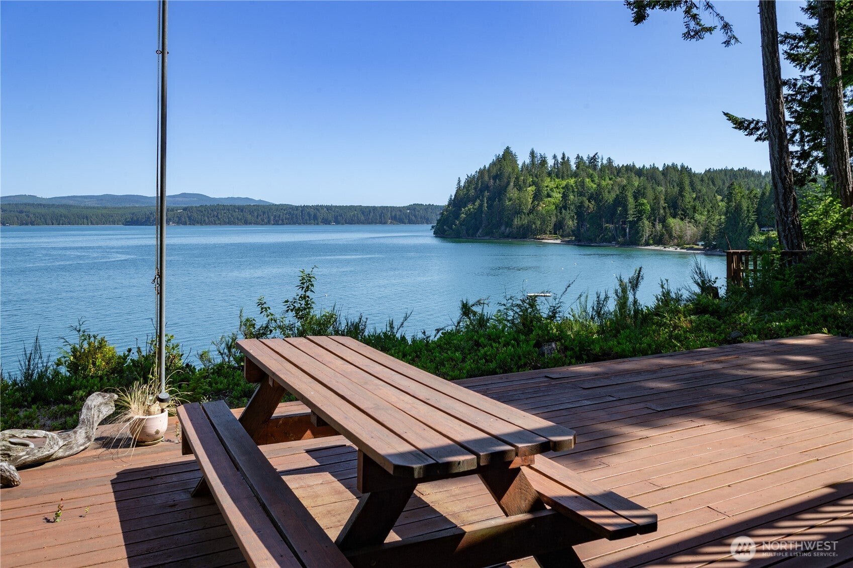 Brinnon, Washington, 98320, United States, 2 Bedrooms Bedrooms, ,4 BathroomsBathrooms,Residential,Active,1852670