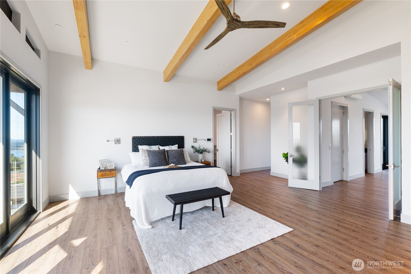 Anacortes, Washington, 98221, United States, 3 Bedrooms Bedrooms, ,3 BathroomsBathrooms,Residential,Active,1968386