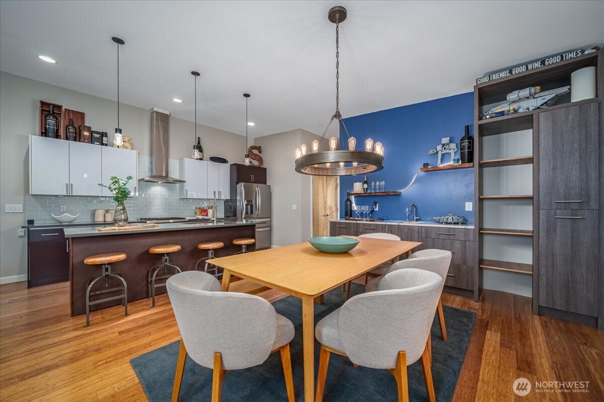 Seattle, Washington, 98177, United States, 4 Bedrooms Bedrooms, ,3 BathroomsBathrooms,Residential,Active,1953640