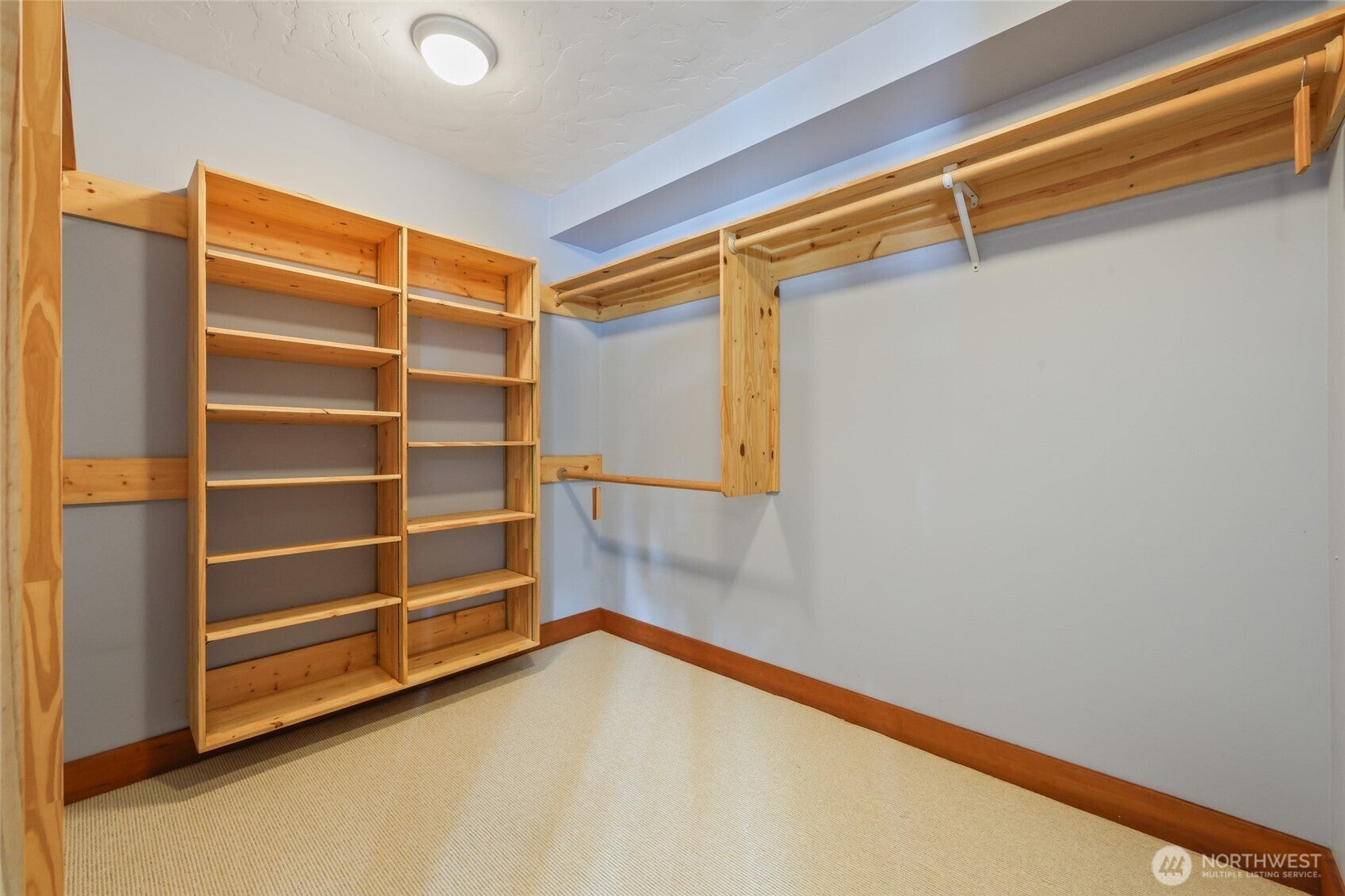 Olympia, Washington, 98506, United States, 3 Bedrooms Bedrooms, ,3 BathroomsBathrooms,Residential,Active,1953406