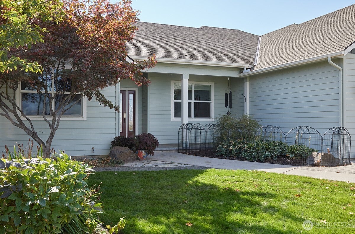 Walla Walla, Washington, 99362, United States, 5 Bedrooms Bedrooms, ,4 BathroomsBathrooms,Residential,Active,2001360