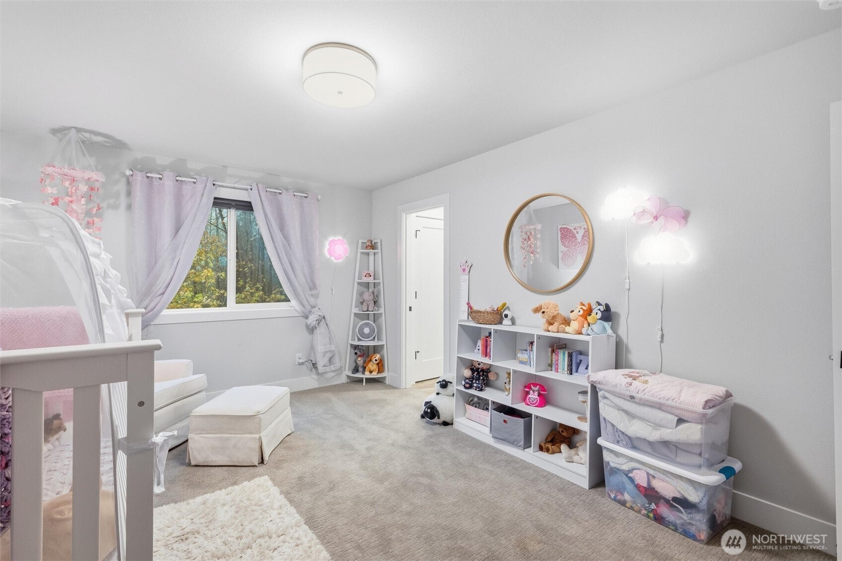 Mount Vernon, Washington, 98274, United States, 3 Bedrooms Bedrooms, ,4 BathroomsBathrooms,Residential,Active,1985575