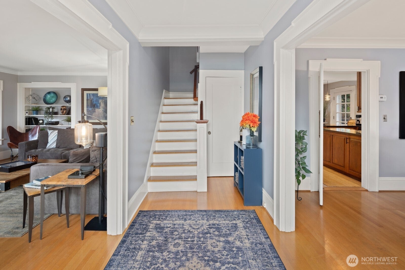 Seattle, Washington, 98122, United States, 3 Bedrooms Bedrooms, ,3 BathroomsBathrooms,Residential,Active,1988423