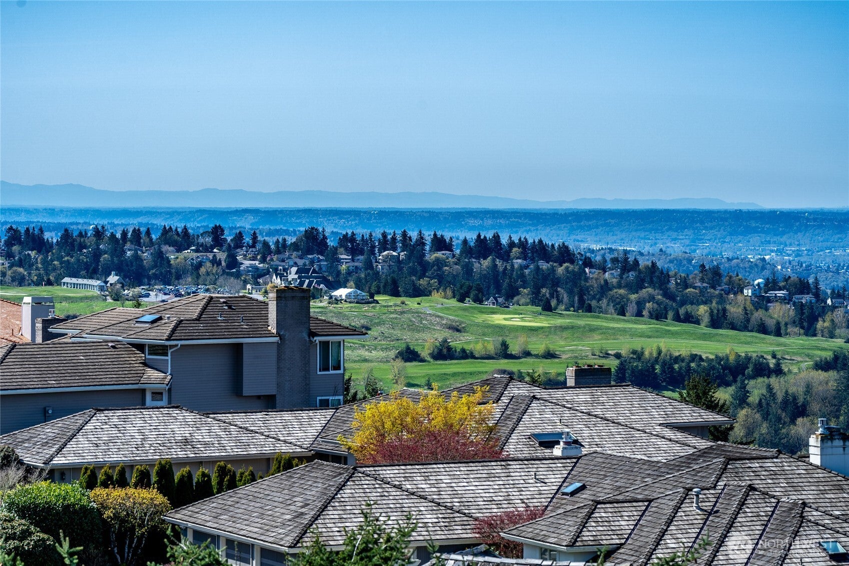 Bellevue, Washington, 98006, United States, 5 Bedrooms Bedrooms, ,6 BathroomsBathrooms,Residential,Active,1871218