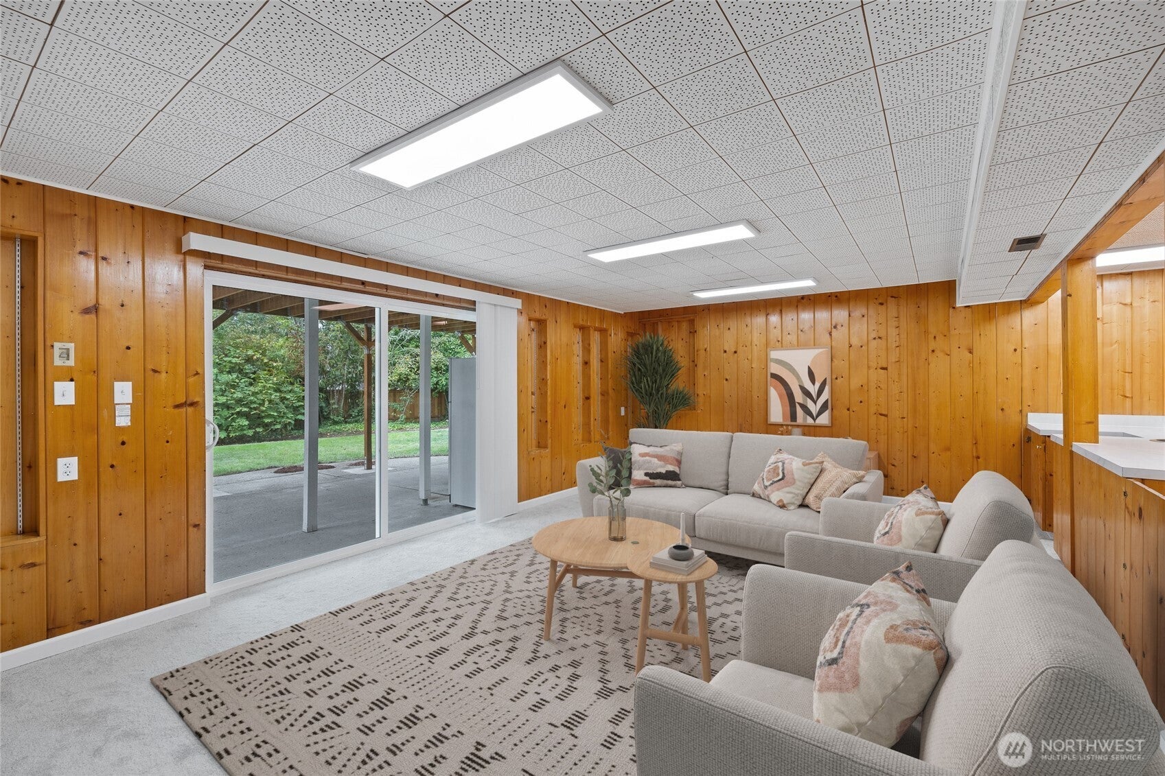 Bellevue, Washington, 98008, United States, 4 Bedrooms Bedrooms, ,2 BathroomsBathrooms,Residential,Active,1943800