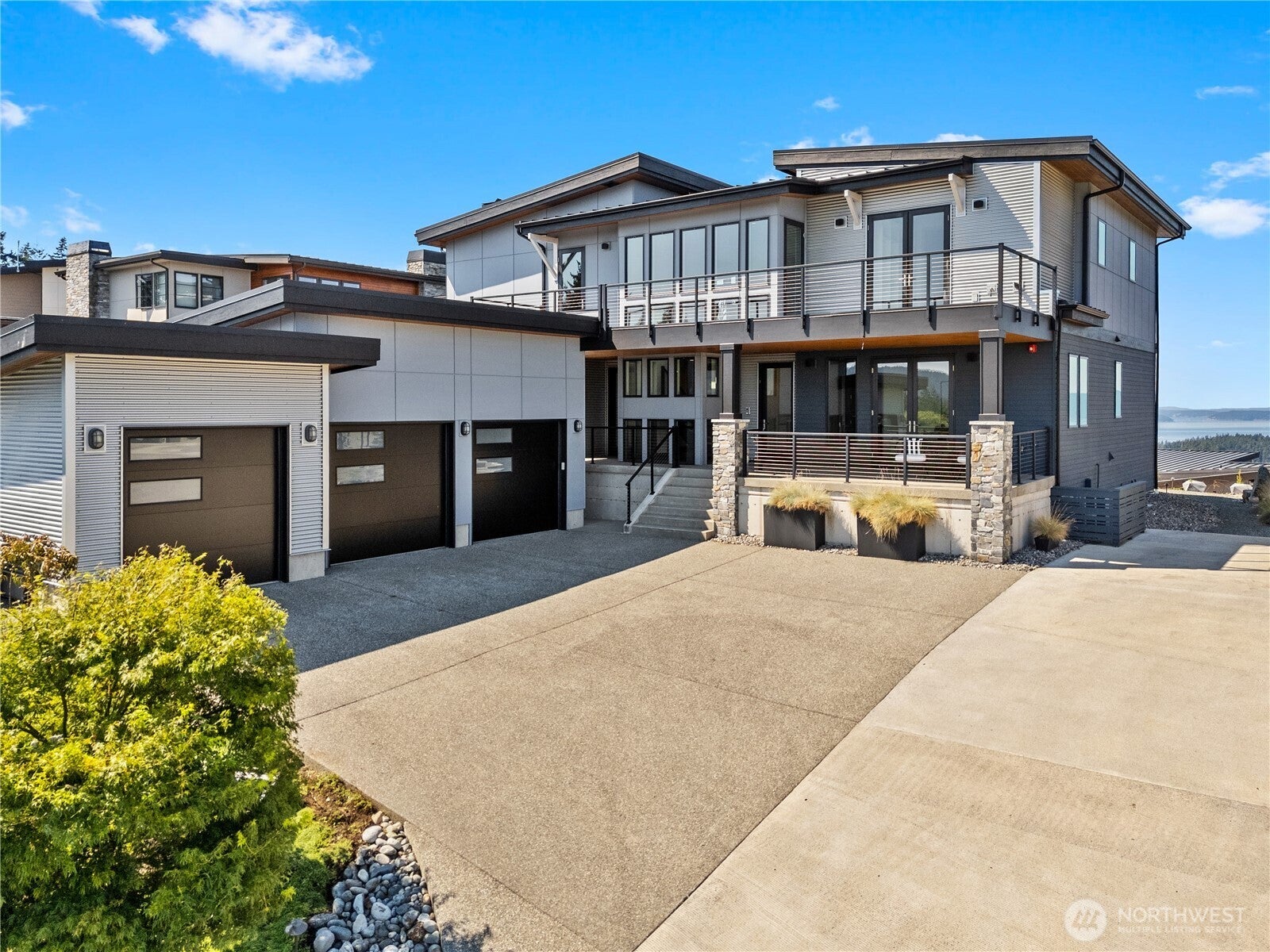 Anacortes, Washington, 98221, United States, 3 Bedrooms Bedrooms, ,3 BathroomsBathrooms,Residential,Active,1968386