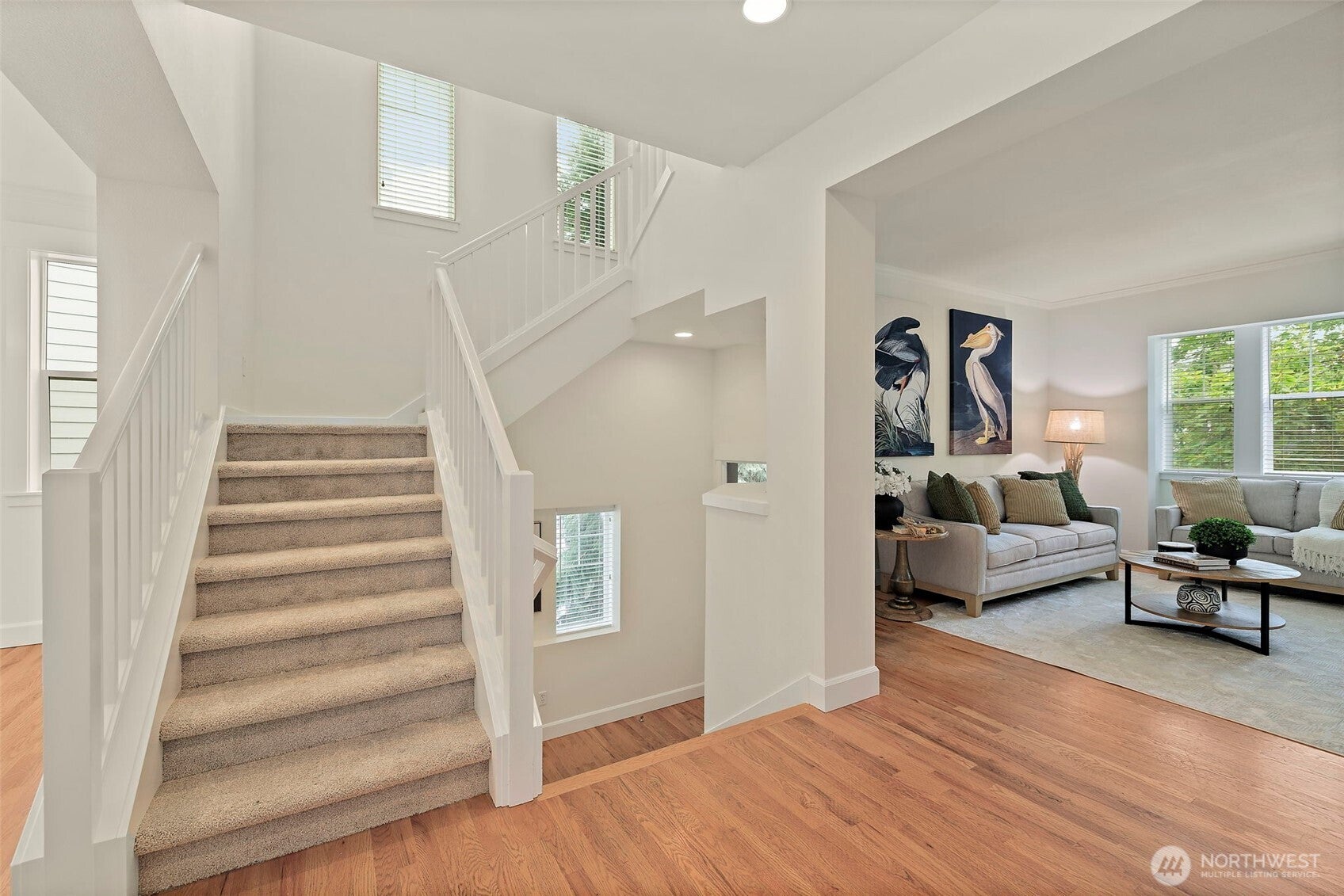 Snoqualmie, Washington, 98065, United States, 4 Bedrooms Bedrooms, ,4 BathroomsBathrooms,Residential,Pending,2009402