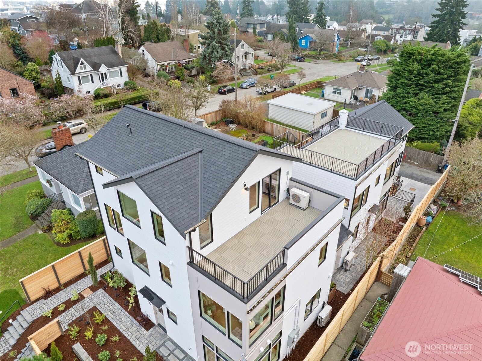 Seattle, Washington, 98107, United States, 4 Bedrooms Bedrooms, ,4 BathroomsBathrooms,Residential,Active,2008283