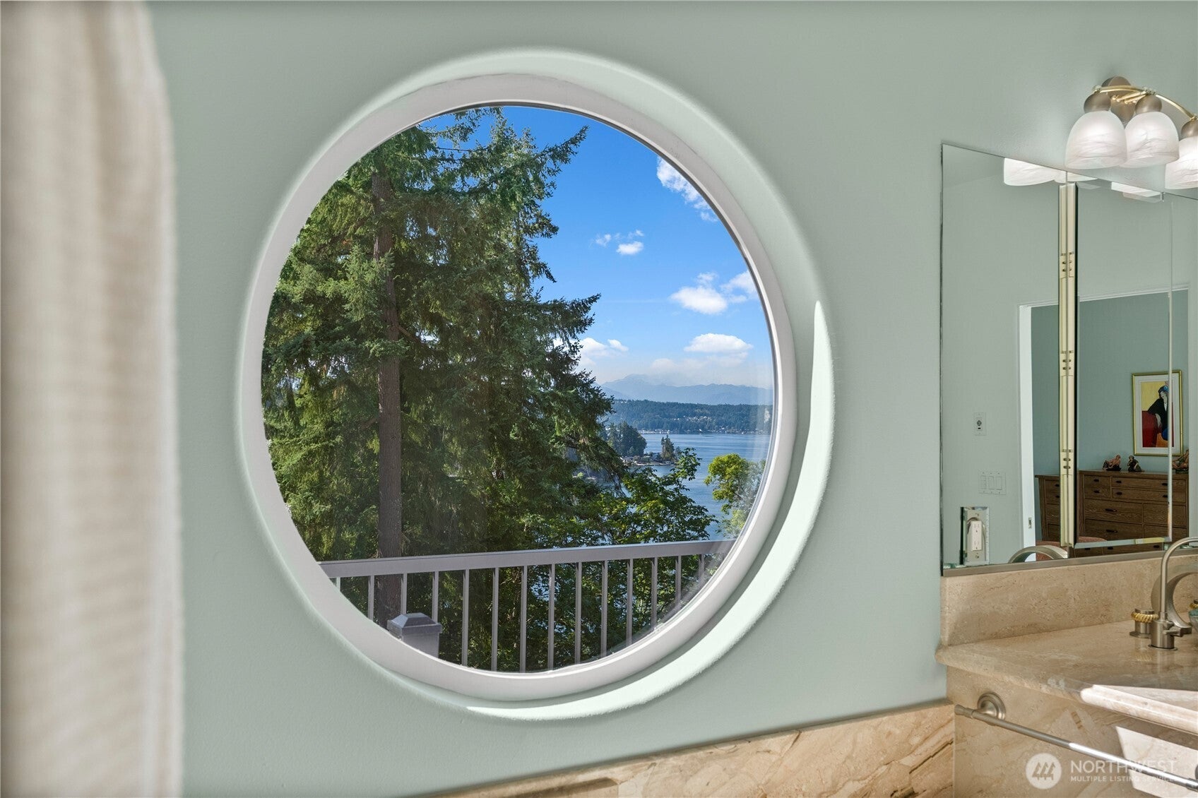 Bremerton, Washington, 98310, United States, 4 Bedrooms Bedrooms, ,4 BathroomsBathrooms,Residential,Active,1894177