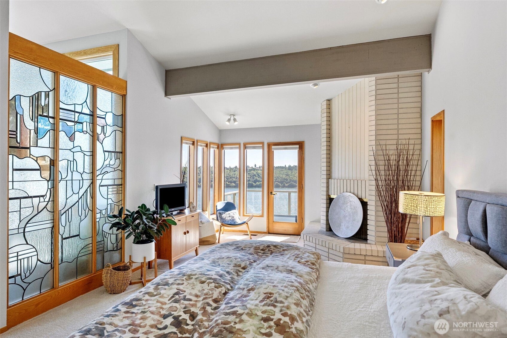 Gig Harbor, Washington, 98335, United States, 2 Bedrooms Bedrooms, ,4 BathroomsBathrooms,Residential,Active,1920248