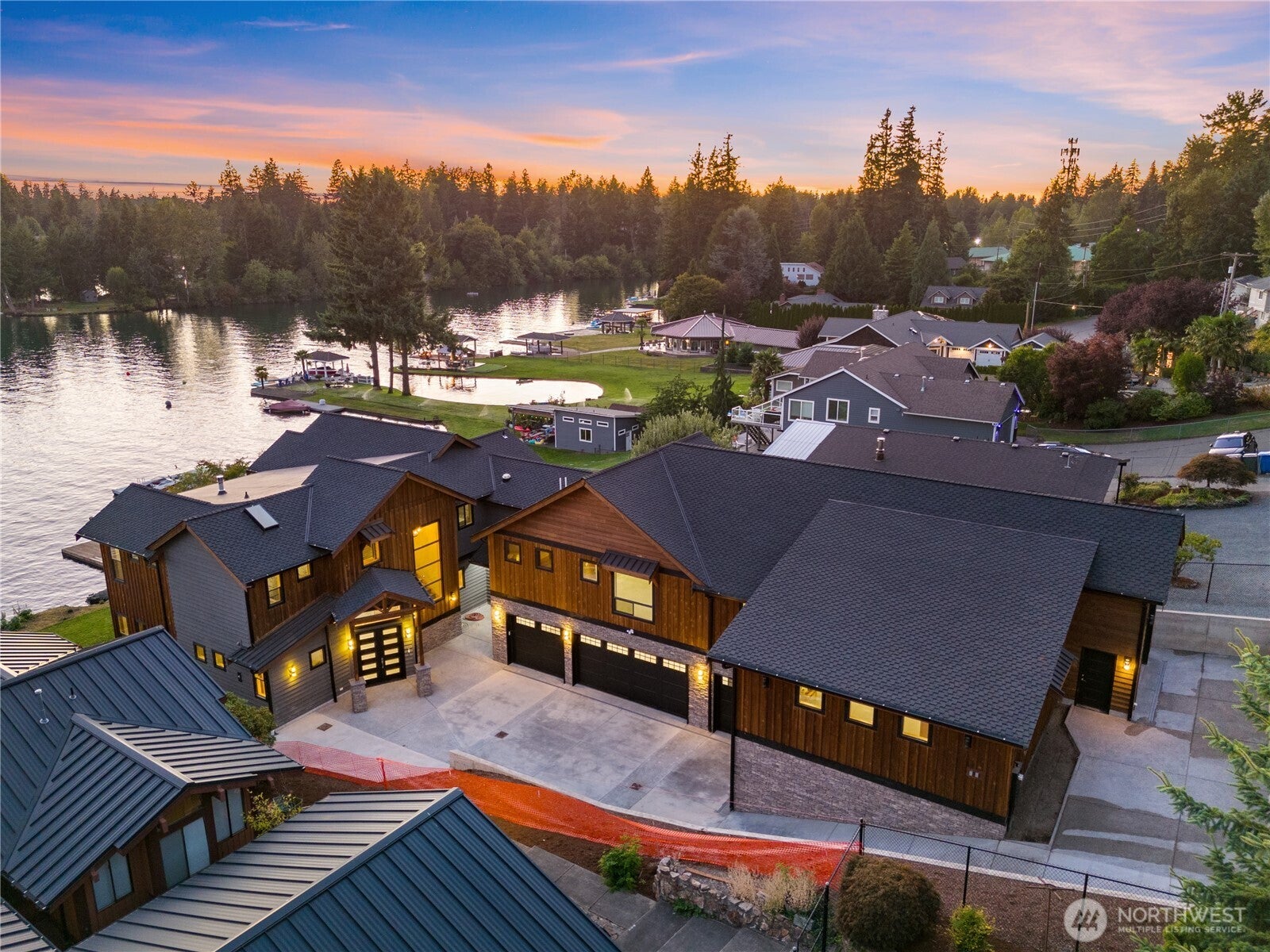 Lake Tapps, Washington, 98391, United States, 3 Bedrooms Bedrooms, ,6 BathroomsBathrooms,Residential,Active,1914925