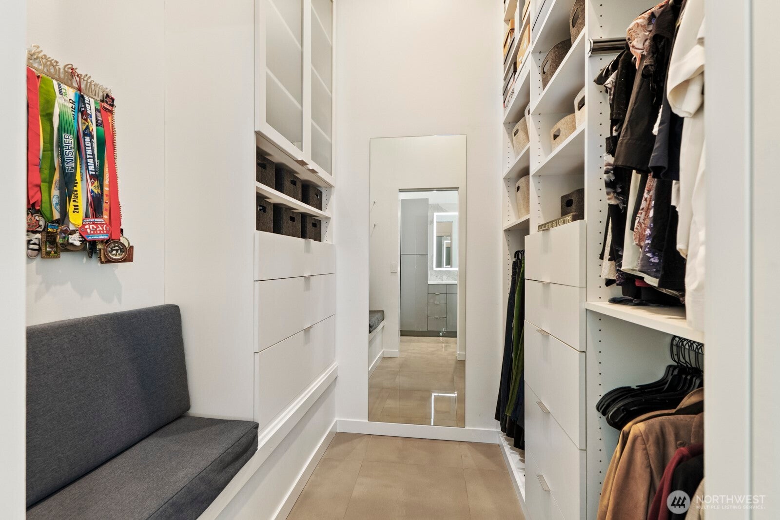 Bellevue, Washington, 98008, United States, 4 Bedrooms Bedrooms, ,5 BathroomsBathrooms,Residential,Active,1960111