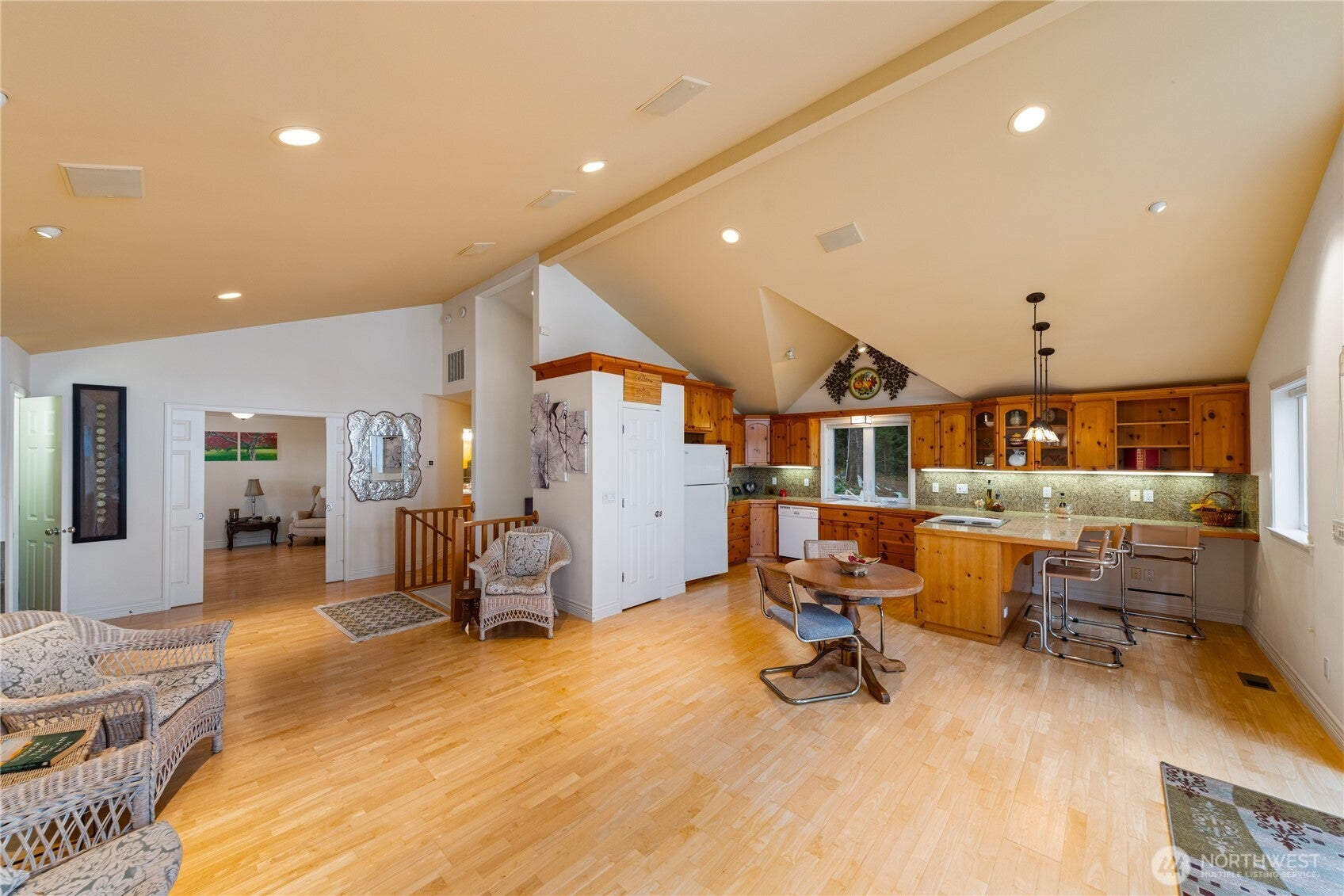 Oak Harbor, Washington, 98277, United States, 3 Bedrooms Bedrooms, ,2 BathroomsBathrooms,Residential,Active,2017073