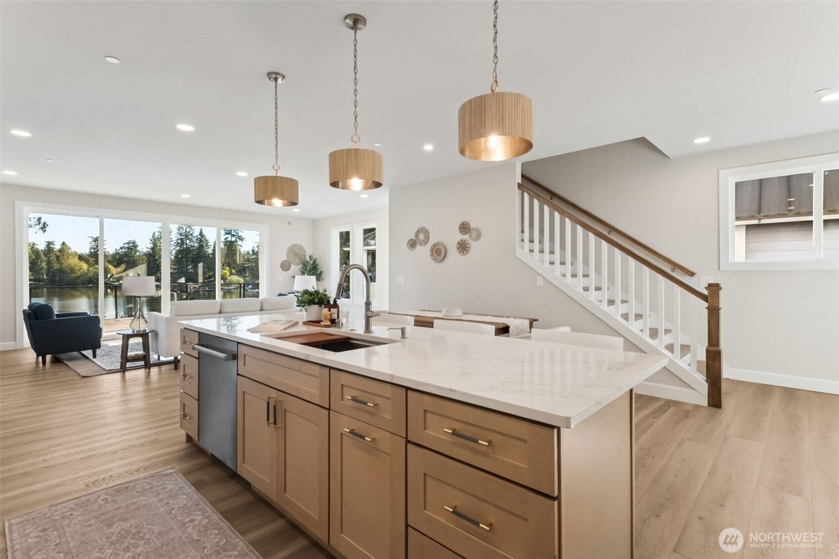 Maple Valley, Washington, 98038, United States, 4 Bedrooms Bedrooms, ,4 BathroomsBathrooms,Residential,Active,1965803